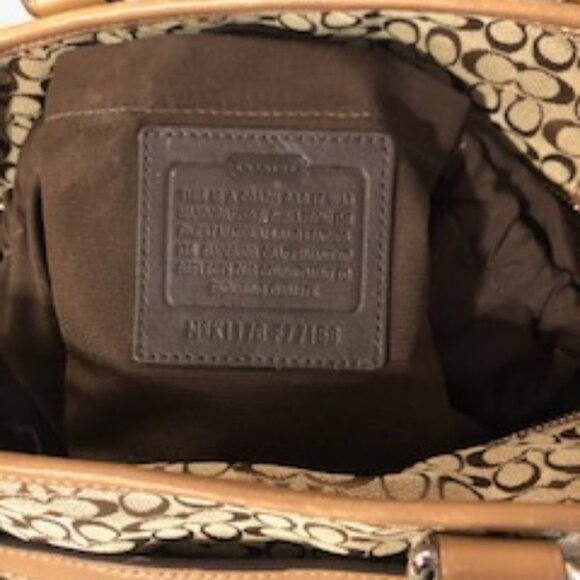 Coach Bag GORGEOUS! - Picture 1 of 5